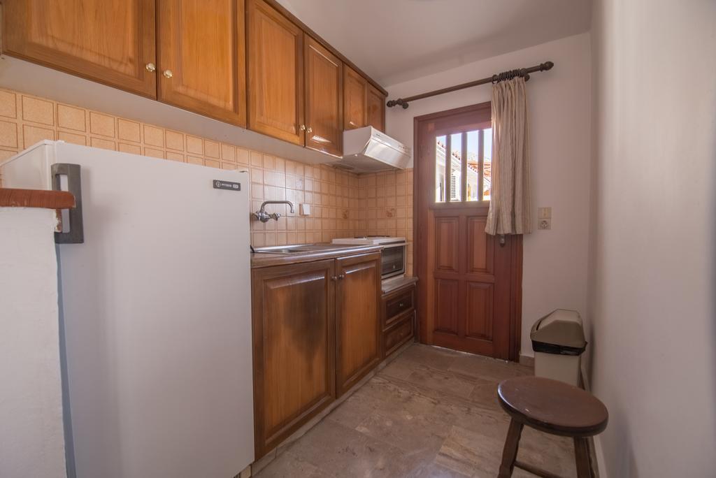 Maria Parameriti Apartments Poros  Екстериор снимка